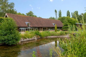 Beautiful Luxury Barn Conversion Rural Canterbury 3 Bed